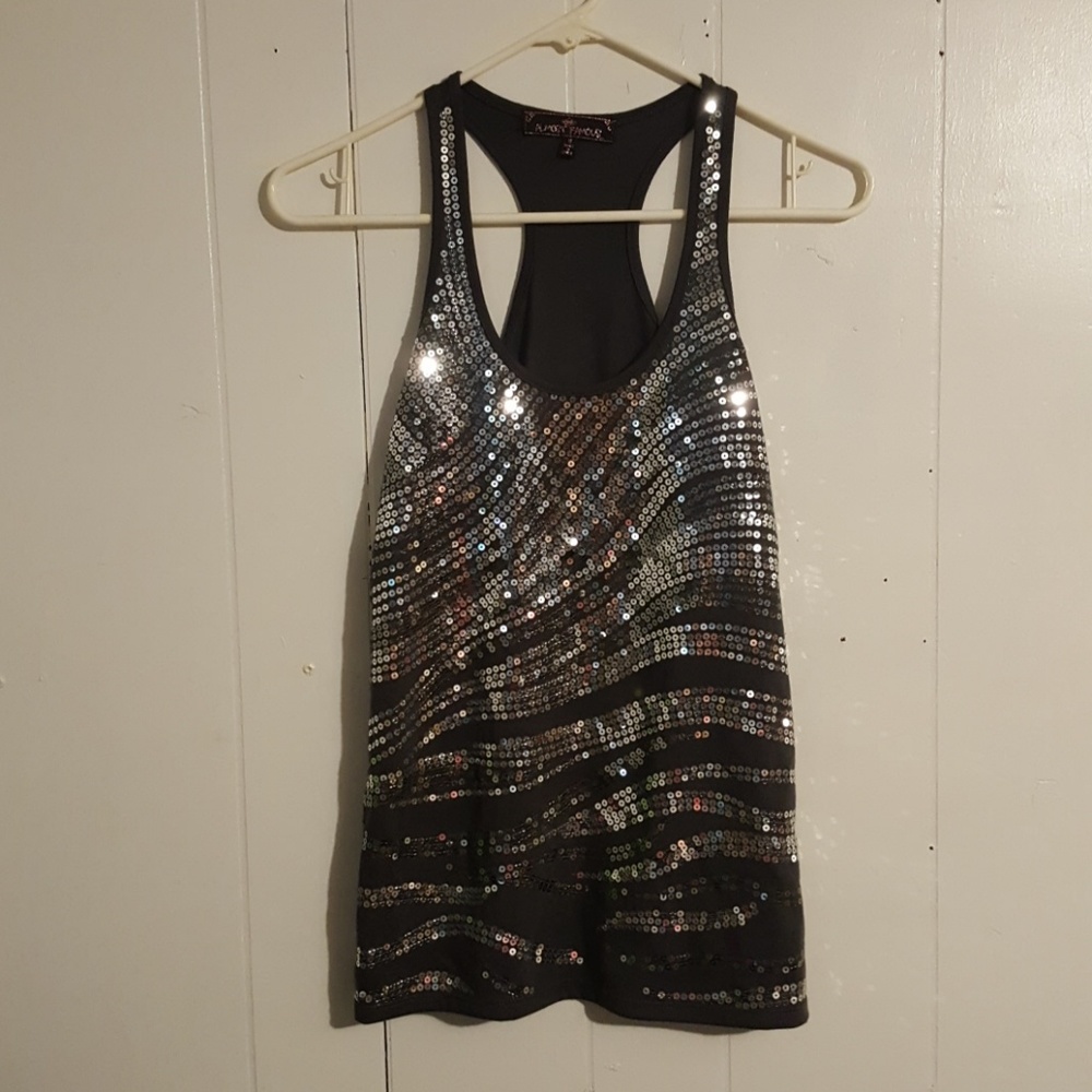 Almost Famous Womens sequin tank